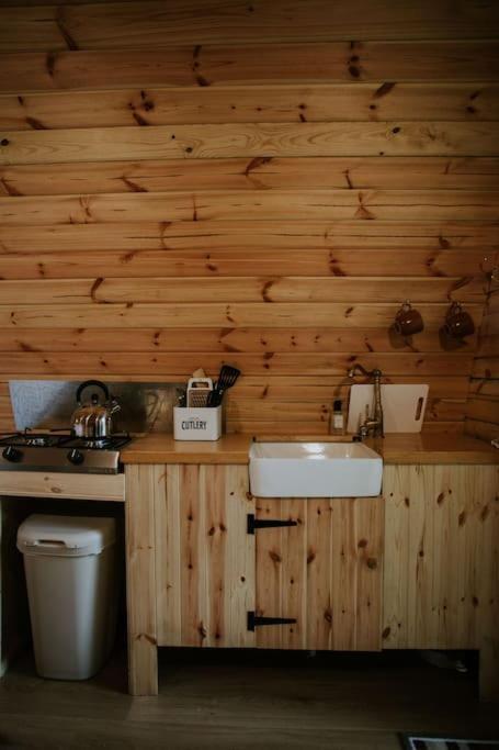 Oak Special Winter Offers - Hot Tub & Log Burner Apartment บาร์มัธ ภายนอก รูปภาพ